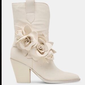 NWOT Dolce Vita Jakel Off White Nubuck Leather Boots with Floral Accents, 7.5